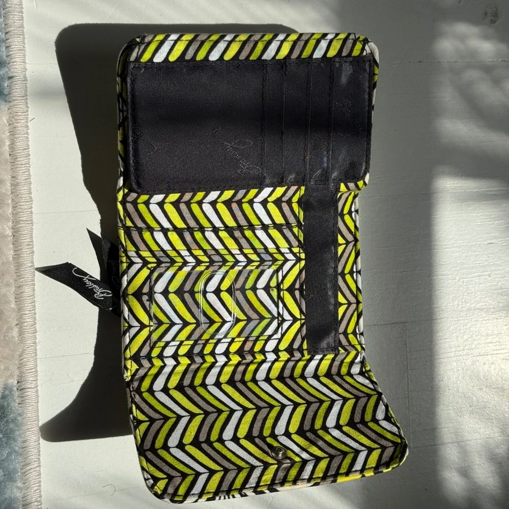 Vera Bradley Sun Valley Trifold Wallet Quilted Cotton Floral Yellow Black White - Picture 5 of 6